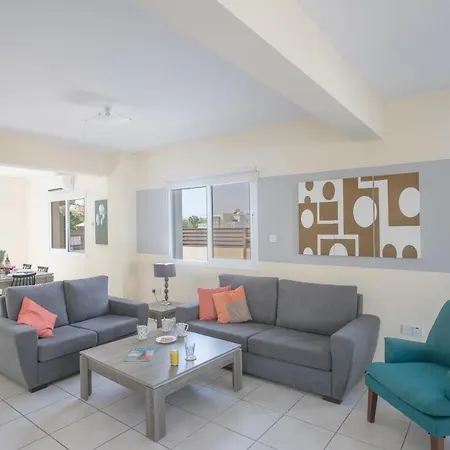 Hara Nissi Villas * Ayia Napa
